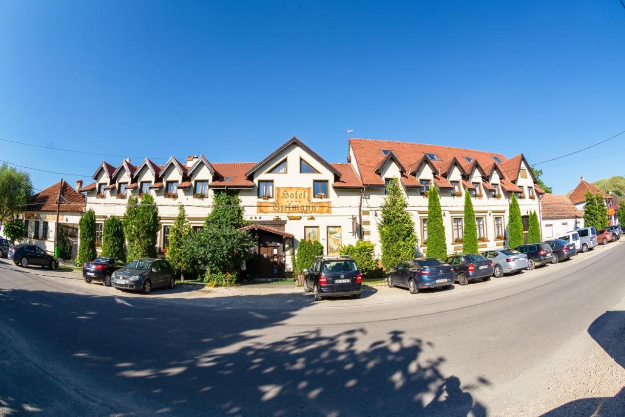 Hotel Bielmann Sînpetru 外观 照片