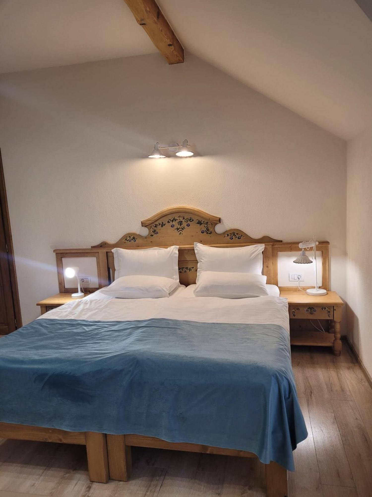 Hotel Bielmann Sînpetru 外观 照片
